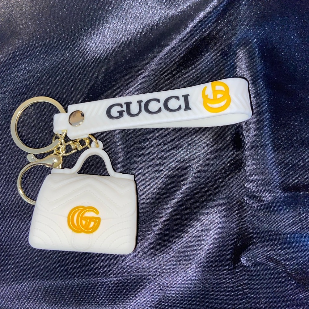 White fashion bag charm or keychain - Picture 1 of 1
